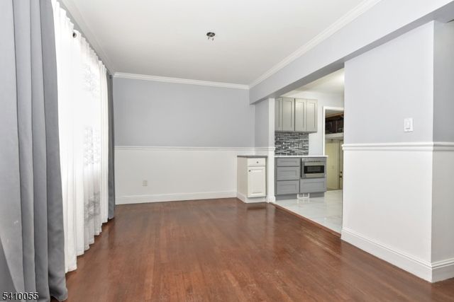 5 Bobbink Ter, East Rutherford Boro, NJ 07073