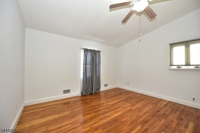 5 Bobbink Ter, East Rutherford Boro, NJ 07073