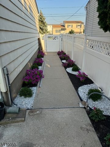 5 Bobbink Ter, East Rutherford Boro, NJ 07073