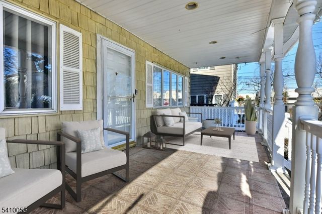 5 Bobbink Ter, East Rutherford Boro, NJ 07073