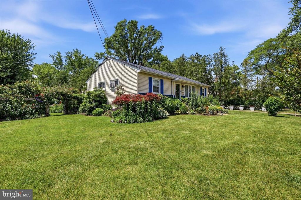 509 OAK DR, Somerdale, NJ 08083