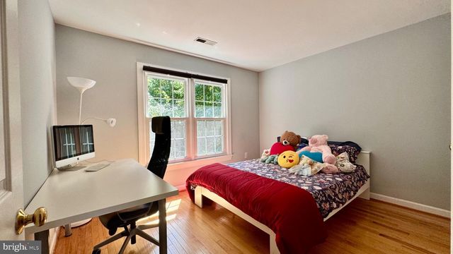 3762 CENTER WAY, Fairfax, VA 22033