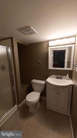 3762 CENTER WAY, Fairfax, VA 22033