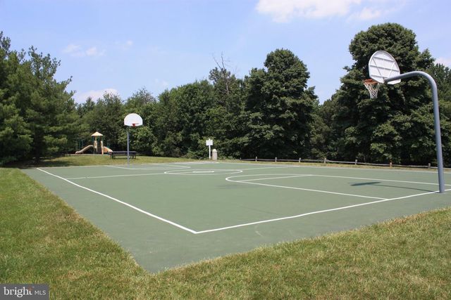 3762 CENTER WAY, Fairfax, VA 22033