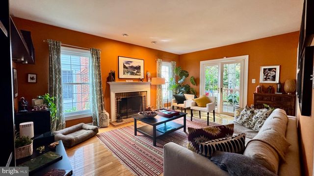 3762 CENTER WAY, Fairfax, VA 22033