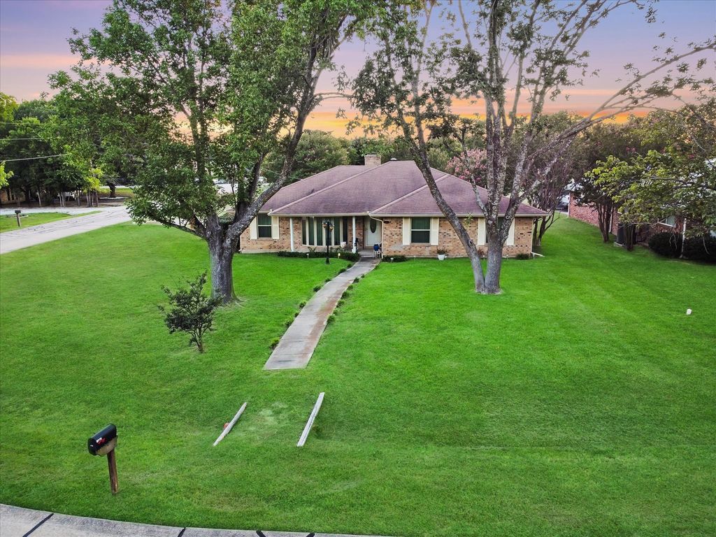 101 Hidden Lane, Red Oak, TX 75154