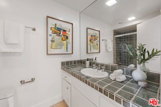 7309 E Franklin Avenue 404, Los Angeles, CA 90046