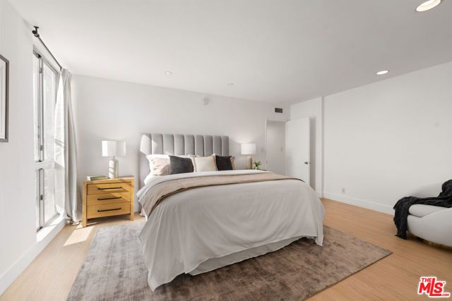 7309 E Franklin Avenue 404, Los Angeles, CA 90046