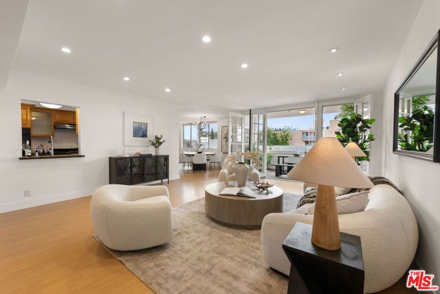 7309 E Franklin Avenue 404, Los Angeles, CA 90046