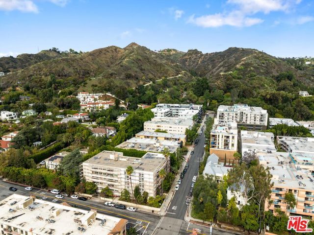 7309 E Franklin Avenue 404, Los Angeles, CA 90046