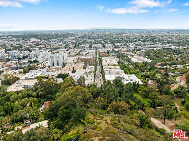 7309 E Franklin Avenue 404, Los Angeles, CA 90046