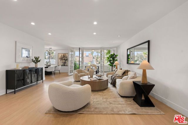 7309 E Franklin Avenue 404, Los Angeles, CA 90046