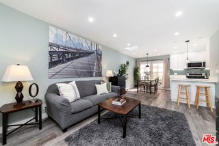 1145 Larrabee Street 6, West Hollywood, CA 90069