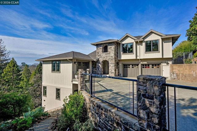 226A Nob Hill Drive, Walnut Creek, CA 94596