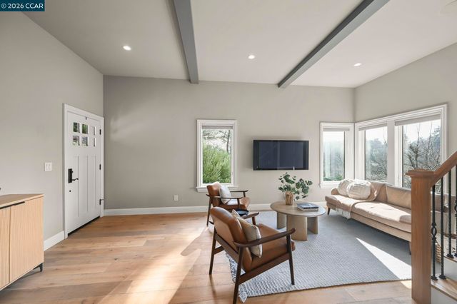 226A Nob Hill Drive, Walnut Creek, CA 94596