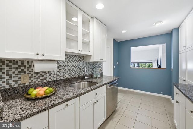 11124 GLADE DR, Reston, VA 20191