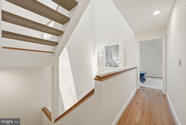 11124 GLADE DR, Reston, VA 20191