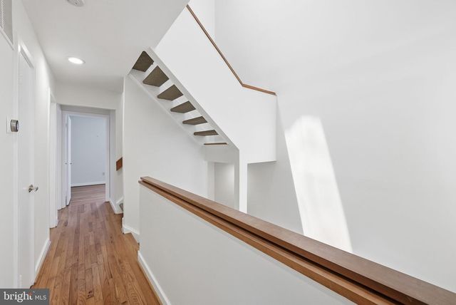 11124 GLADE DR, Reston, VA 20191