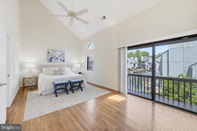 11124 GLADE DR, Reston, VA 20191