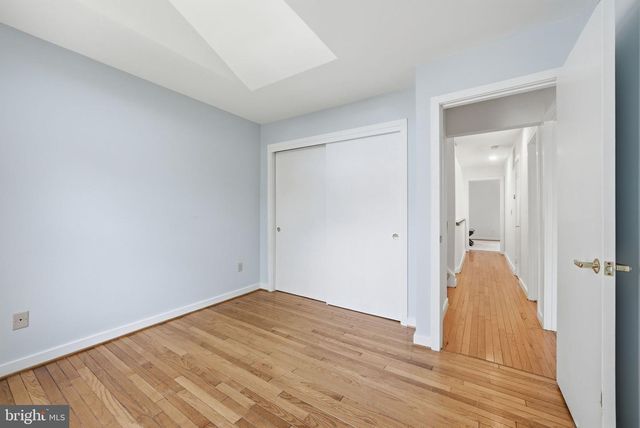 11124 GLADE DR, Reston, VA 20191
