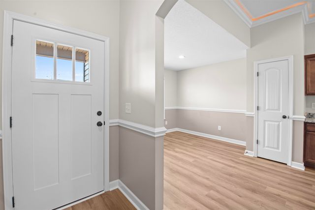 211 Daybreak Court, Wellford, SC 29385