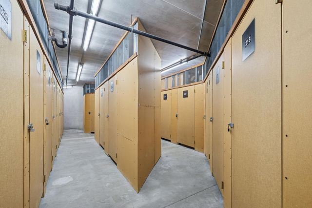 6730 Vernon Avenue S 201, Edina, MN 55436