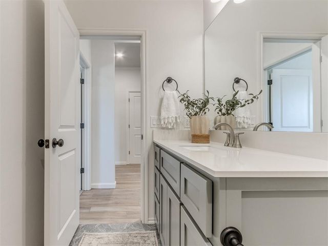 11728 SW 14th Street, Yukon, OK 73099