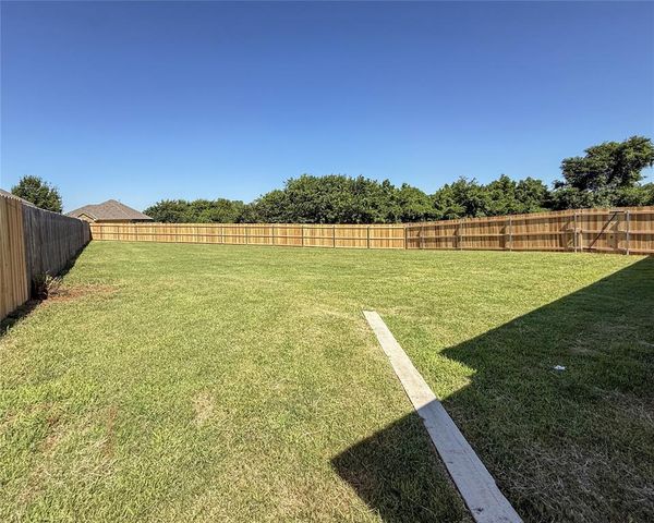 11728 SW 14th Street, Yukon, OK 73099