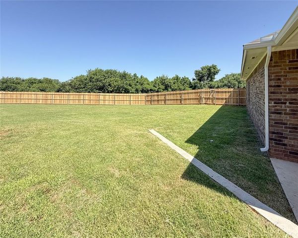 11728 SW 14th Street, Yukon, OK 73099