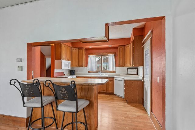 210 N 4th Street, Knoxville, IA 50138