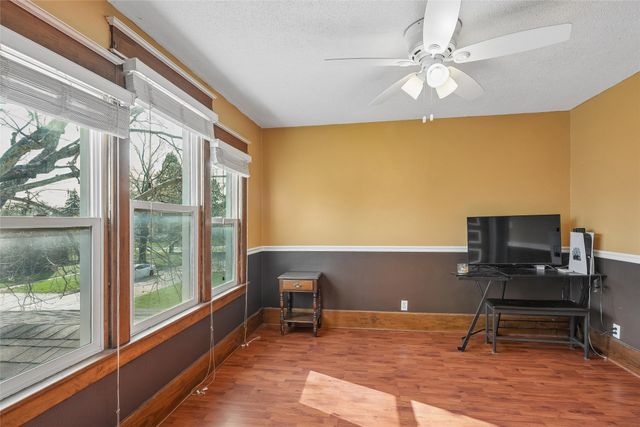 210 N 4th Street, Knoxville, IA 50138
