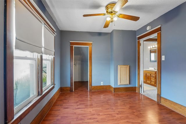 210 N 4th Street, Knoxville, IA 50138