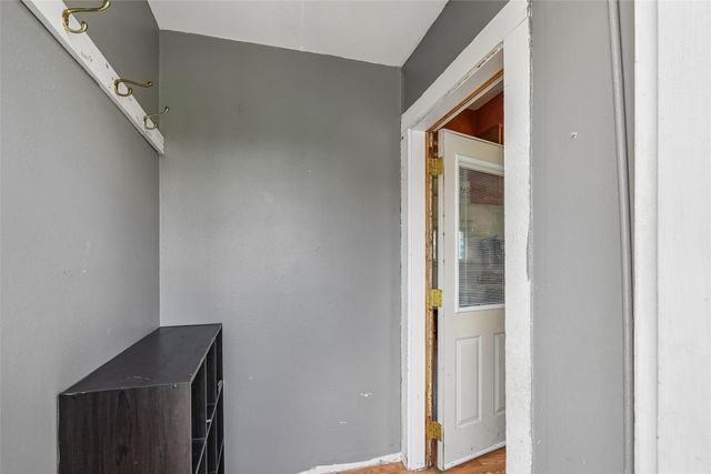 210 N 4th Street, Knoxville, IA 50138