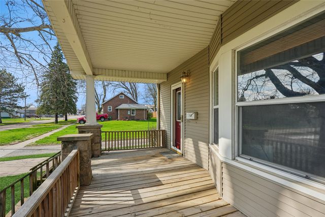 210 N 4th Street, Knoxville, IA 50138
