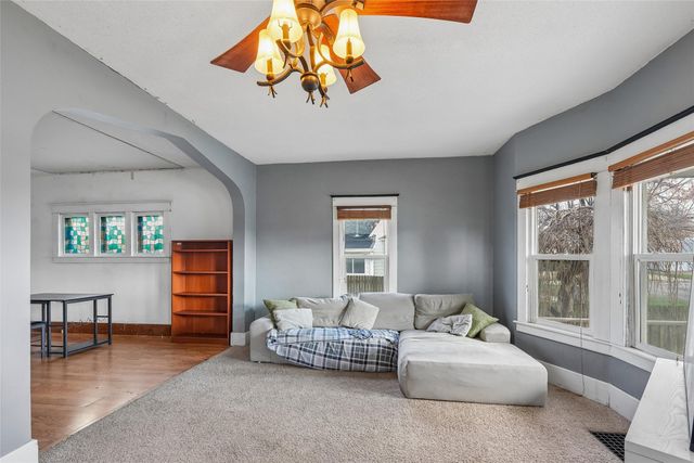 210 N 4th Street, Knoxville, IA 50138