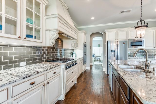 3011 Haywick, The Colony, TX 75056