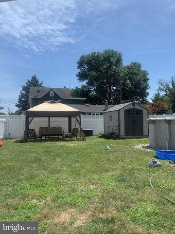 100 POPLAR AVE, Westville, NJ 08093