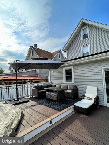 100 POPLAR AVE, Westville, NJ 08093