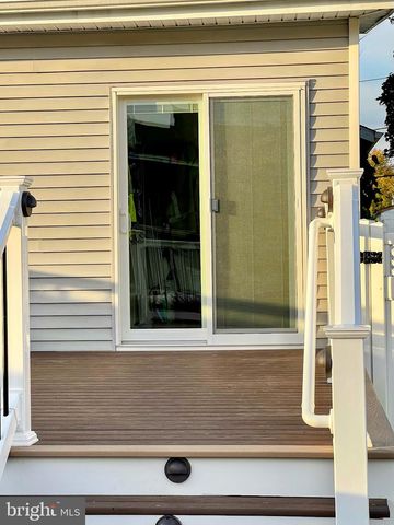 100 POPLAR AVE, Westville, NJ 08093