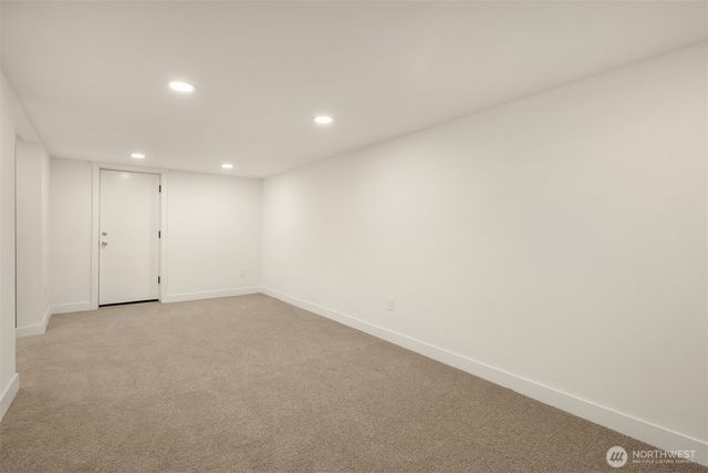 2032 NE 123rd Street, Seattle, WA 98125