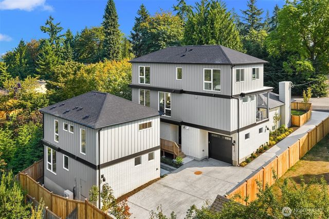 2032 NE 123rd Street, Seattle, WA 98125