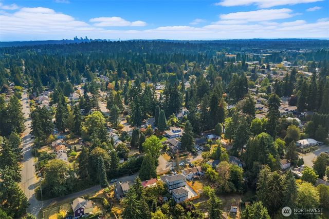 2032 NE 123rd Street, Seattle, WA 98125