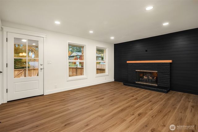 2032 NE 123rd Street, Seattle, WA 98125