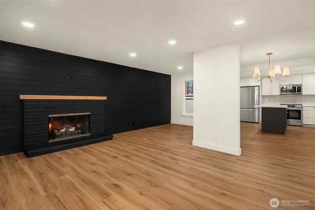 2032 NE 123rd Street, Seattle, WA 98125