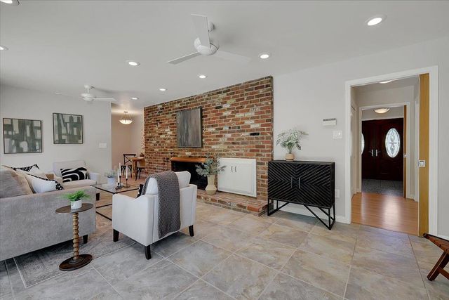 4201 Loazell Ct, Sacramento, CA 95864