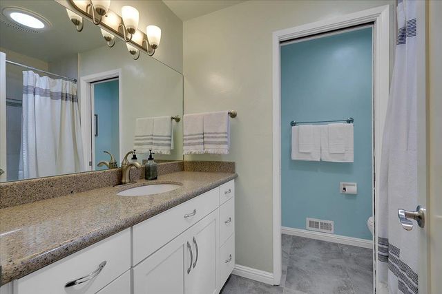 4201 Loazell Ct, Sacramento, CA 95864