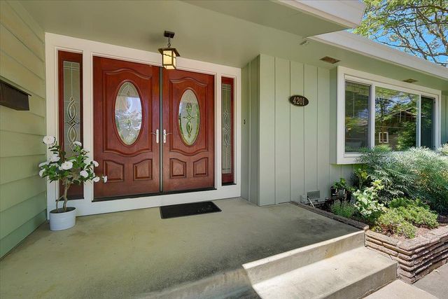 4201 Loazell Ct, Sacramento, CA 95864