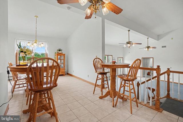 924 W TRINDLE ROAD, Mechanicsburg, PA 17055