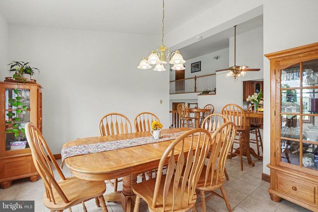 924 W TRINDLE ROAD, Mechanicsburg, PA 17055