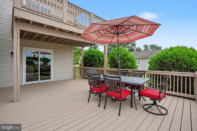 924 W TRINDLE ROAD, Mechanicsburg, PA 17055